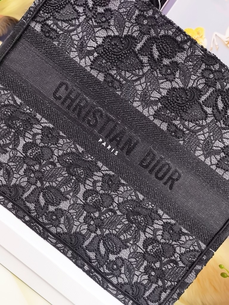 Christian Dior Shopping Bags